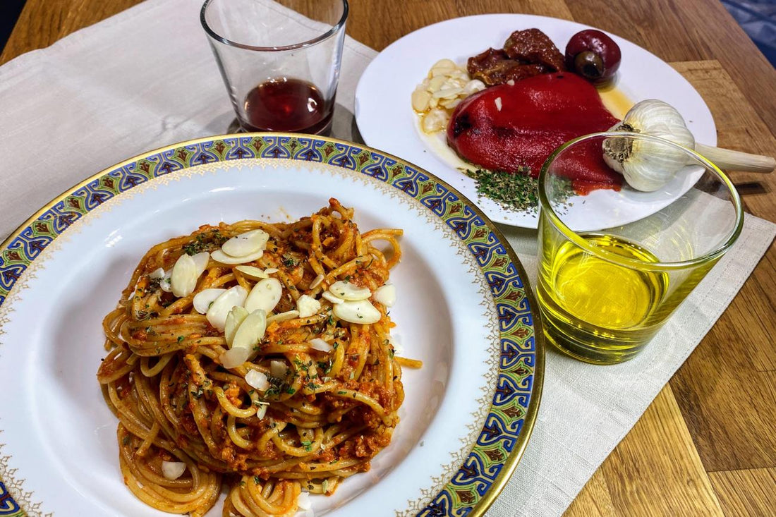 Pâtes au pesto de tomates séchées et poivrons rôtis